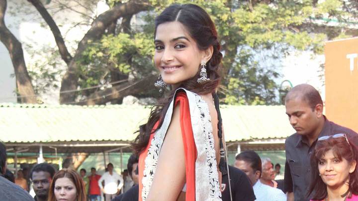 Sonam Kapoor Looking Back At Hello Classic Race